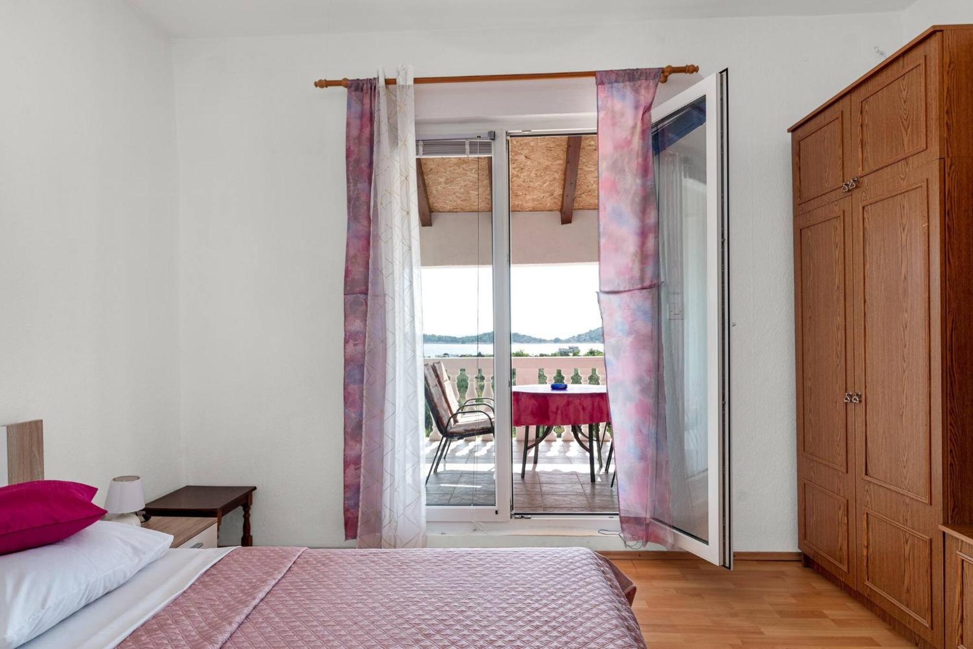 Apartment Lara Tribalj 외부 사진